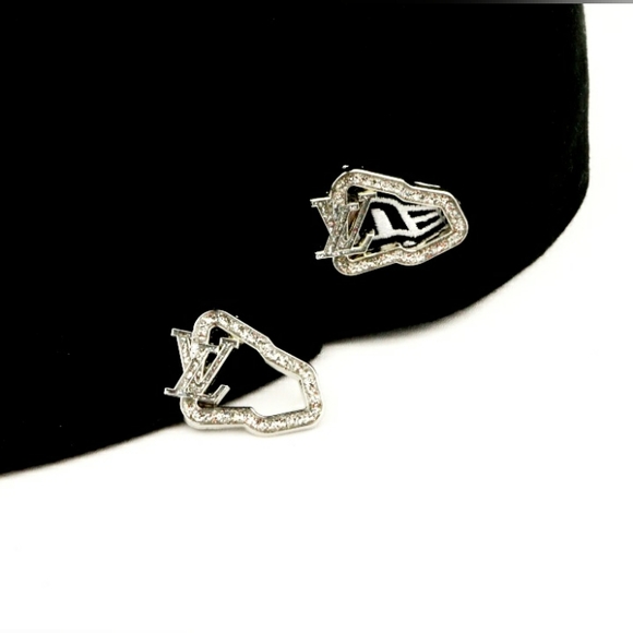 HAT PIN - Picture 2 of 3